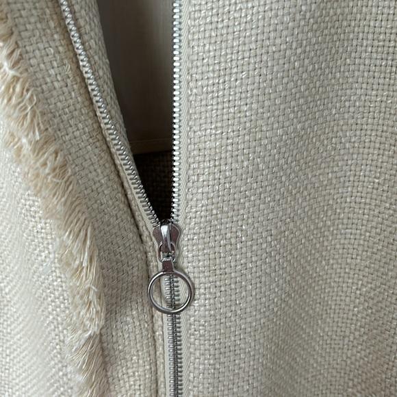 Linen blazer with fringe detail. - Picture 4 of 5